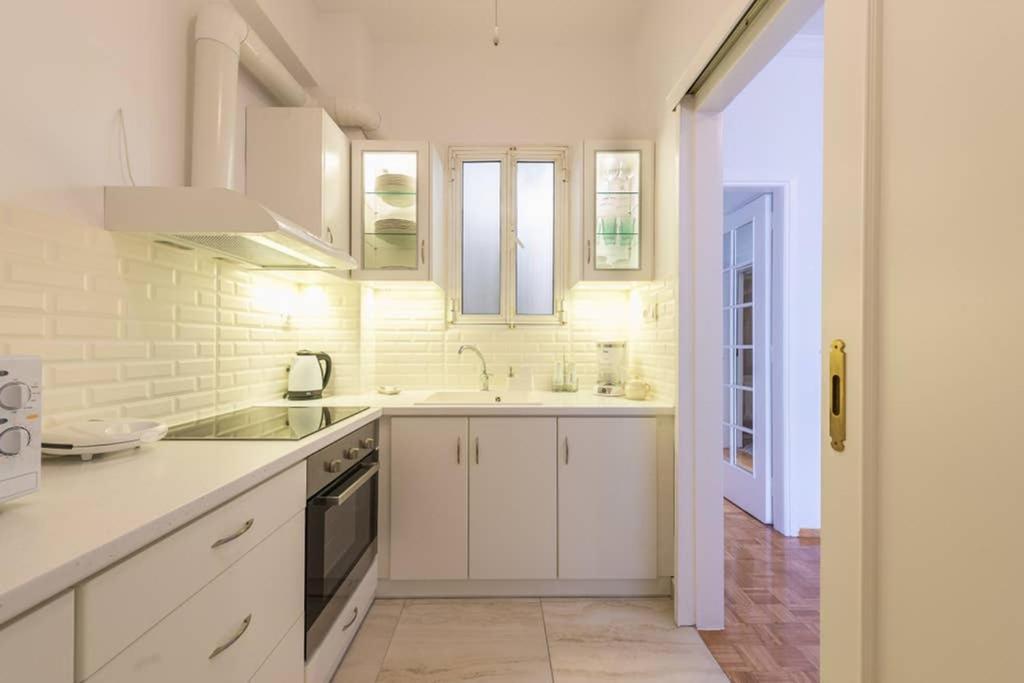 New! Bright & Remodeled 1Bed Apt 2Min Walk To Acropolis Афины Экстерьер фото