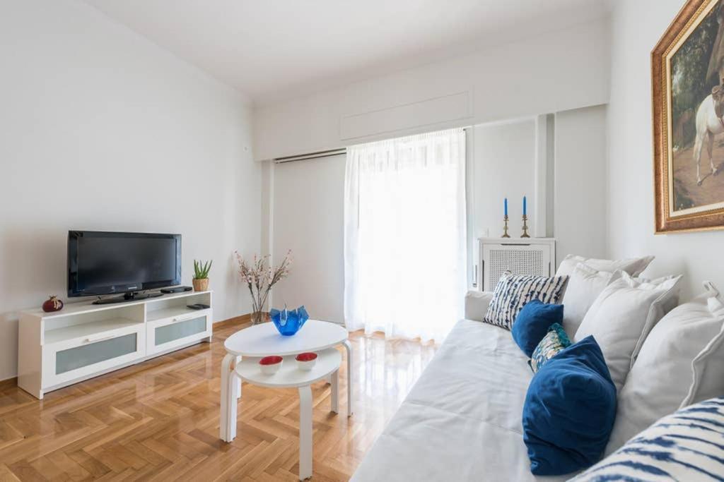 New! Bright & Remodeled 1Bed Apt 2Min Walk To Acropolis Афины Экстерьер фото