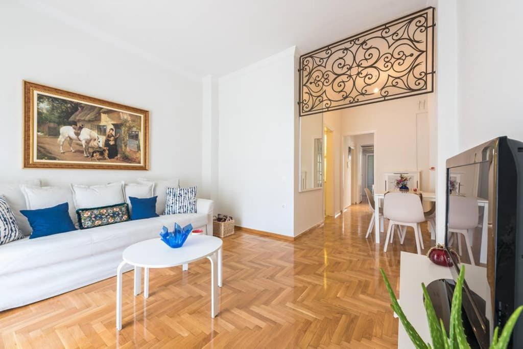 New! Bright & Remodeled 1Bed Apt 2Min Walk To Acropolis Афины Экстерьер фото